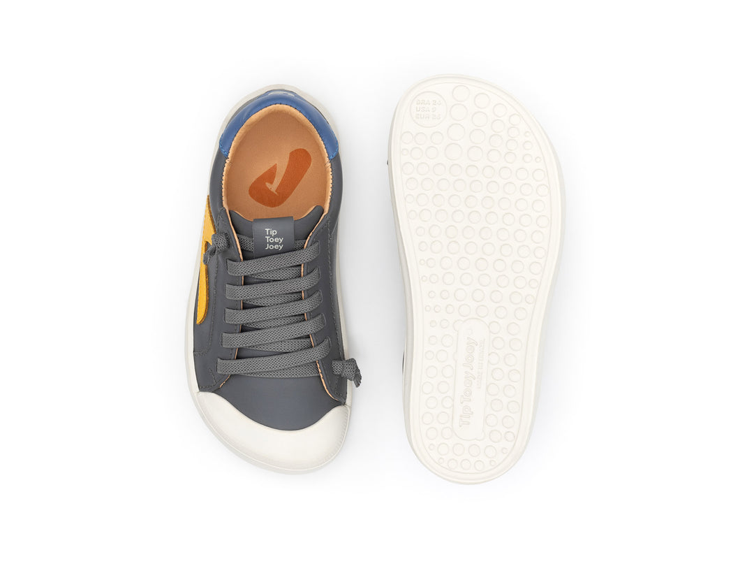 Ground Sneakers
